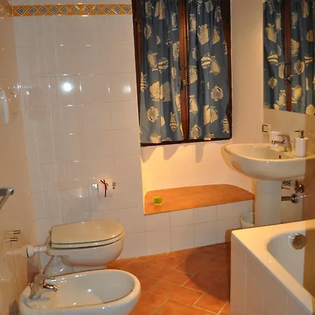 Hotel Casa Vacanze Vicolo Delle Rose *